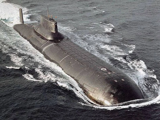 Maquete de papel Submarino Typhoon Project 941 Akula