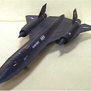 Maquete de papel do avião SR-71 Blackbird Lockheed