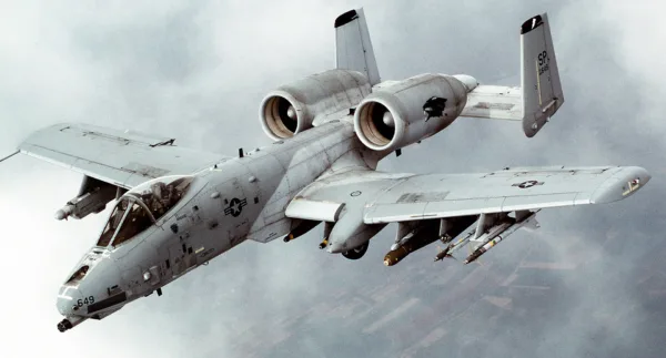 A10-A Thunderbolt voltado para o apoio aéreo