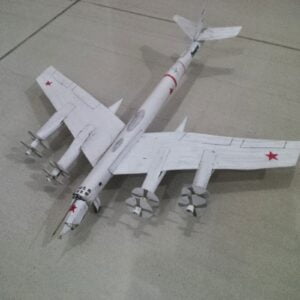 Papercraft / maquete de papel 3D do avião Tupolev TU-95 "Bear"