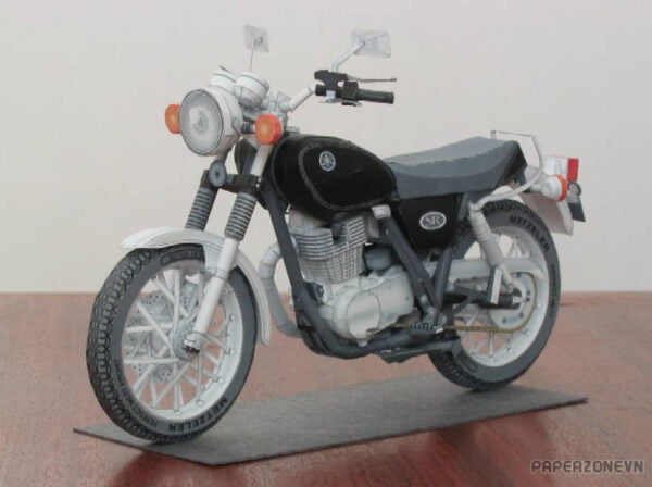 Papercraft / maquete de papel 3D da moto Yamaha SR400